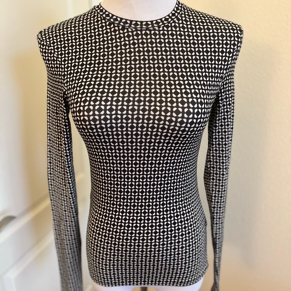COS SECOND-SKIN LONG-SLEEVED TOP NWT - Picture 8 of 8